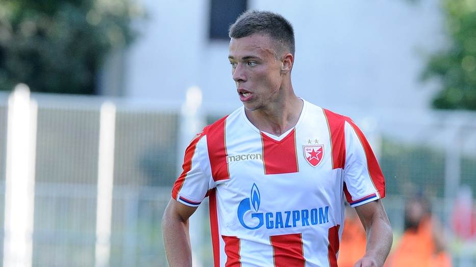  FK Crvena zvezda - Njegoš Kupusović ide na pozajmicu u Aue 
