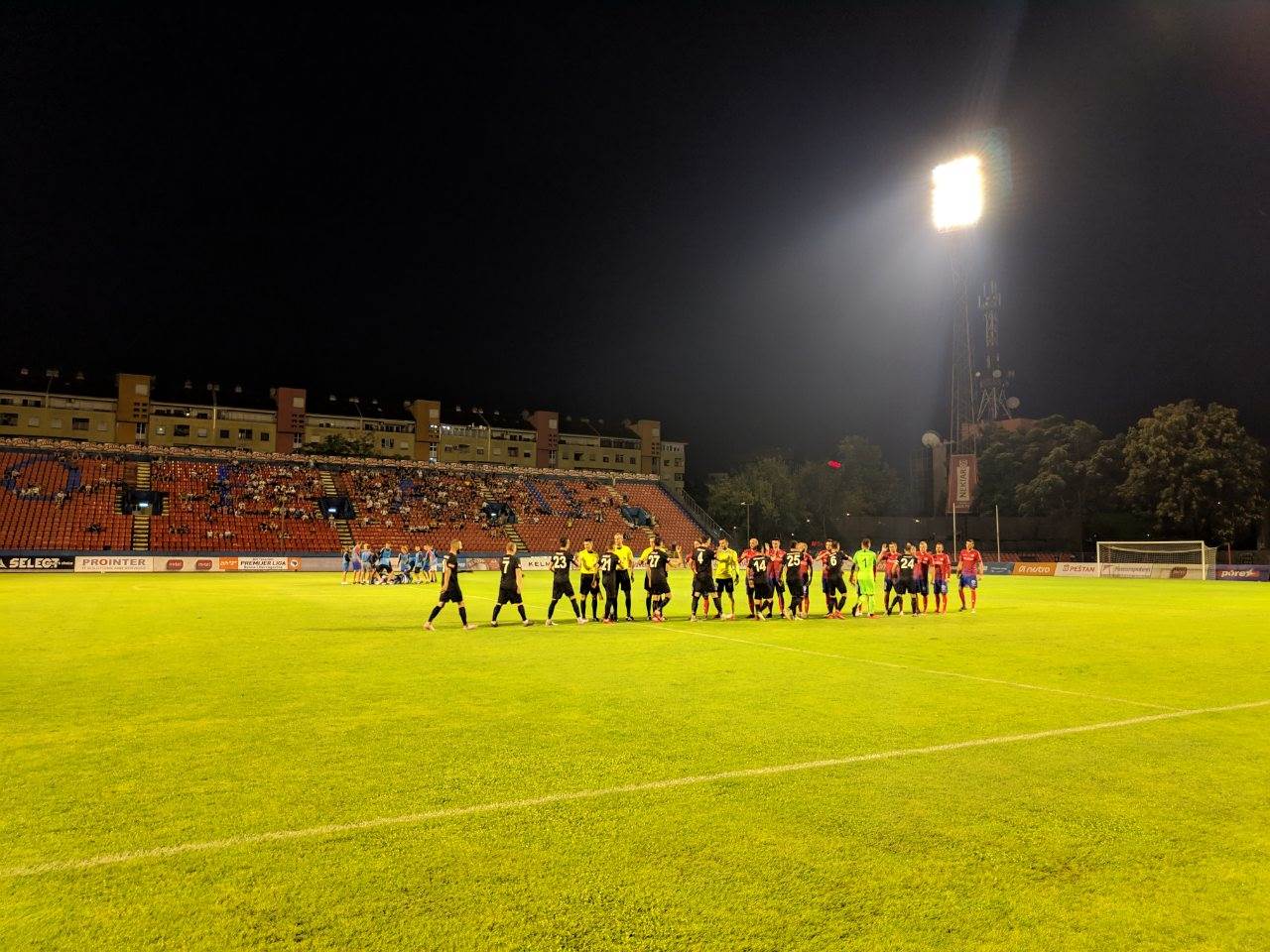 Borac, Čelik