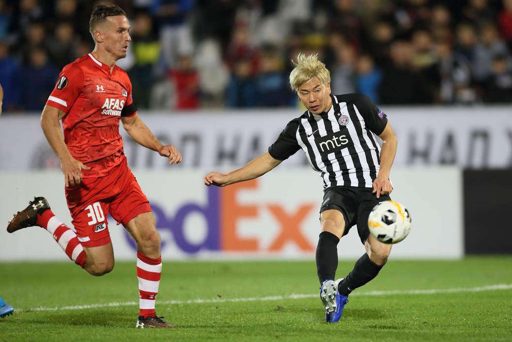  Takuma-Asano-u-dobroj-formi-pre-utakmice-Partizan-Mancester-junajted 