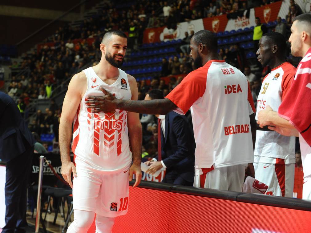  Lazić o sukobu sa navijačem poslije Crvena zvezda - Barselona 