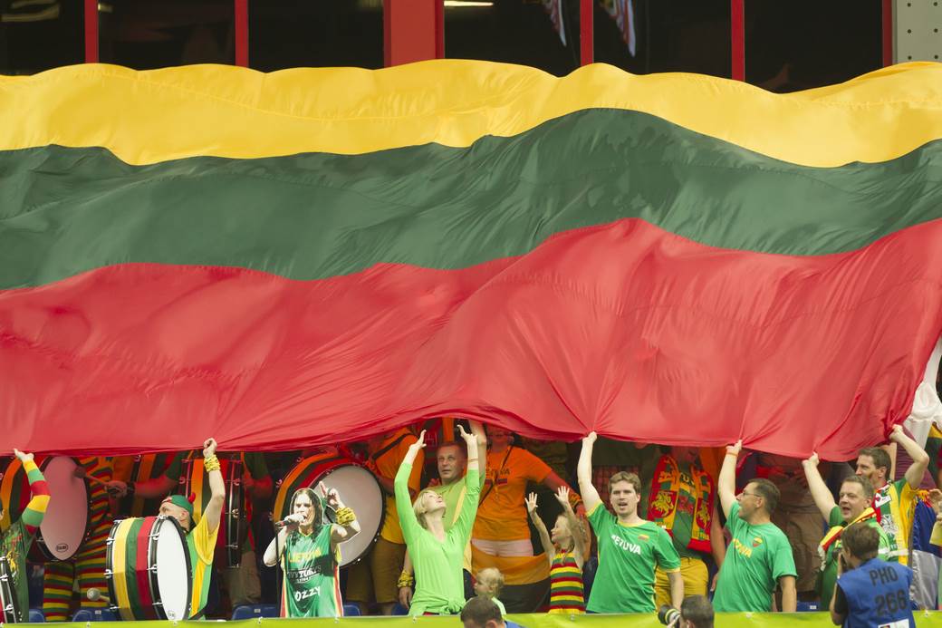  tri igrača litvanije pozitivna na korona virus 