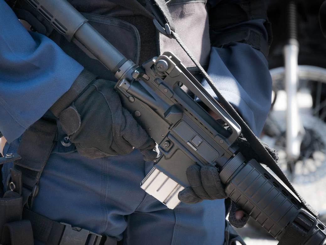  BiH policija prodaje oružje 