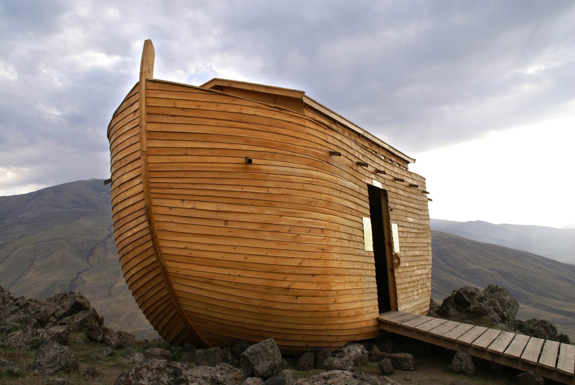  Priča o potopu i Nojevoj barci je zapravo prvi "fejk njuz"? 