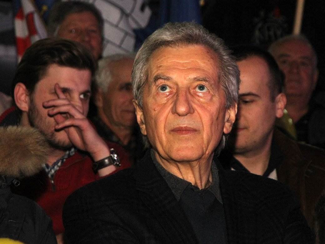  Komšije o Miroslavu Iliću: Bolje da mu se ne javljate kad je "smrknut" 