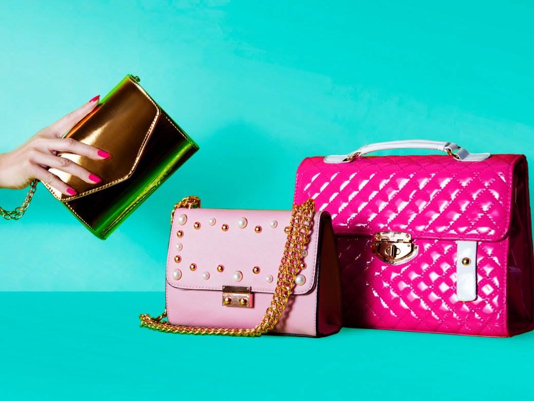  Popularna torbica hit i u 2020: Da li je "baget" tašna postala klasika? 