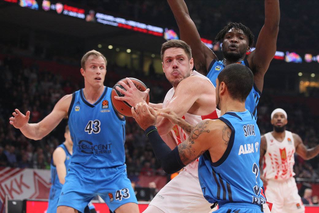  Košarkašu Albe je u karantinu sigurno dosadnije nego vama! (VIDEO) 