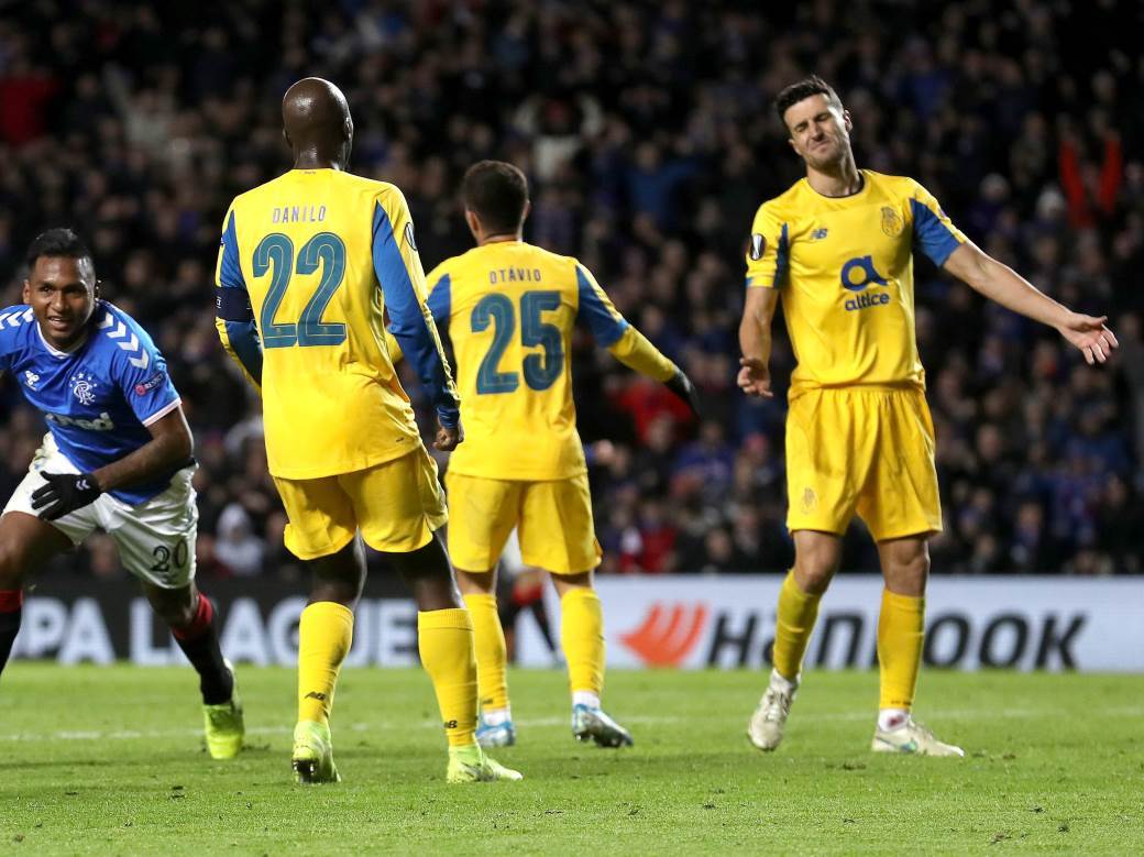  Porto-bolji-u-svemu-imao-dva-penala-izgubio-i-rijesio-prvenstvo 