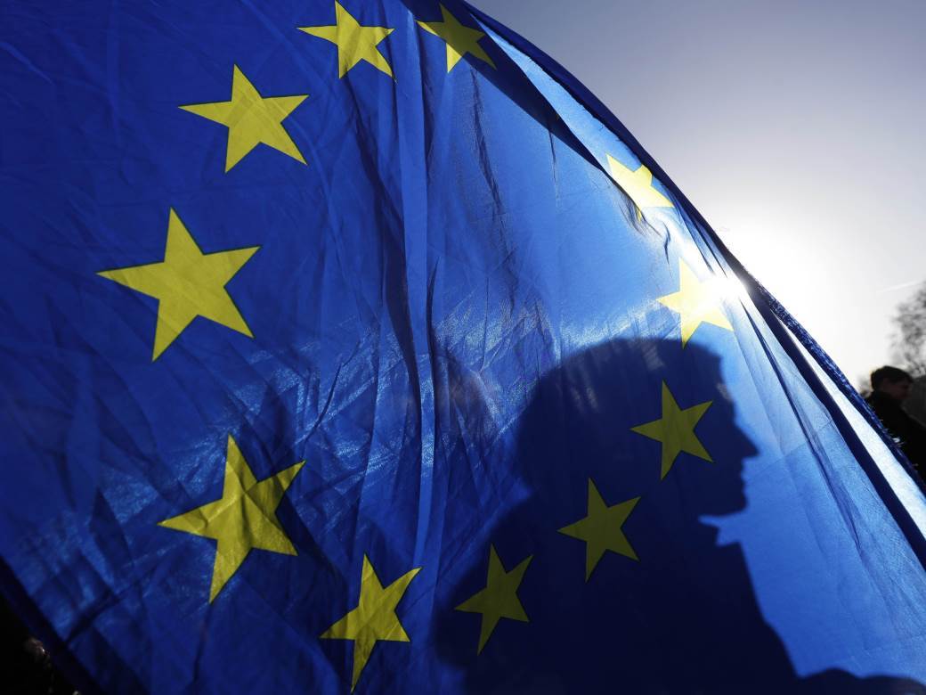  Parlamentarci EU traže sankcije za Dodika 