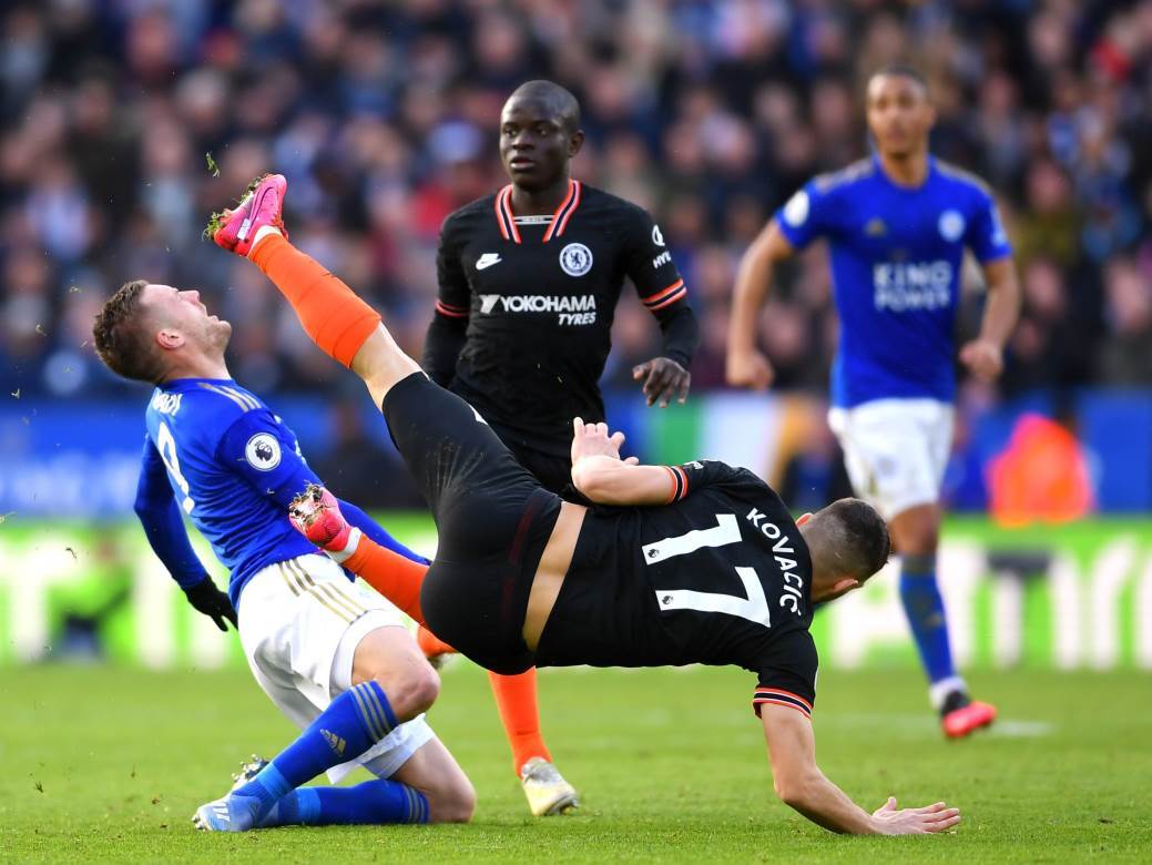  Premijer-liga-25.-kolo-derbi-Lester-Celsi-2-2-podela-bodova-u-borbi-za-Ligu-sampiona 