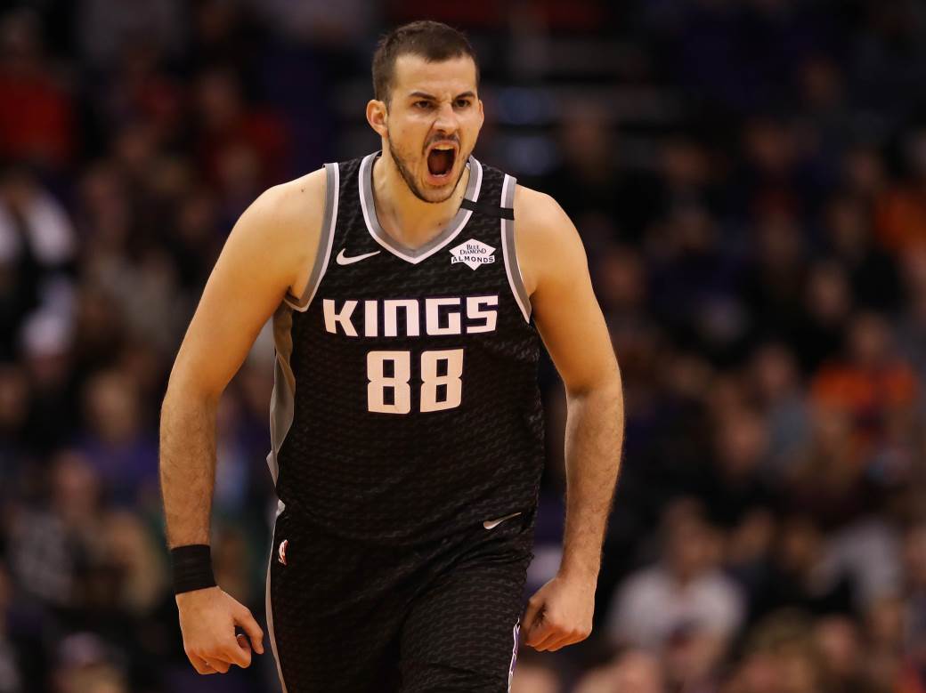  Nemanja-Bjelica-i-trejd-u-Boston-Posle-LA-Lejkersa-i-Boston-zove-Sakramento-Kingse 