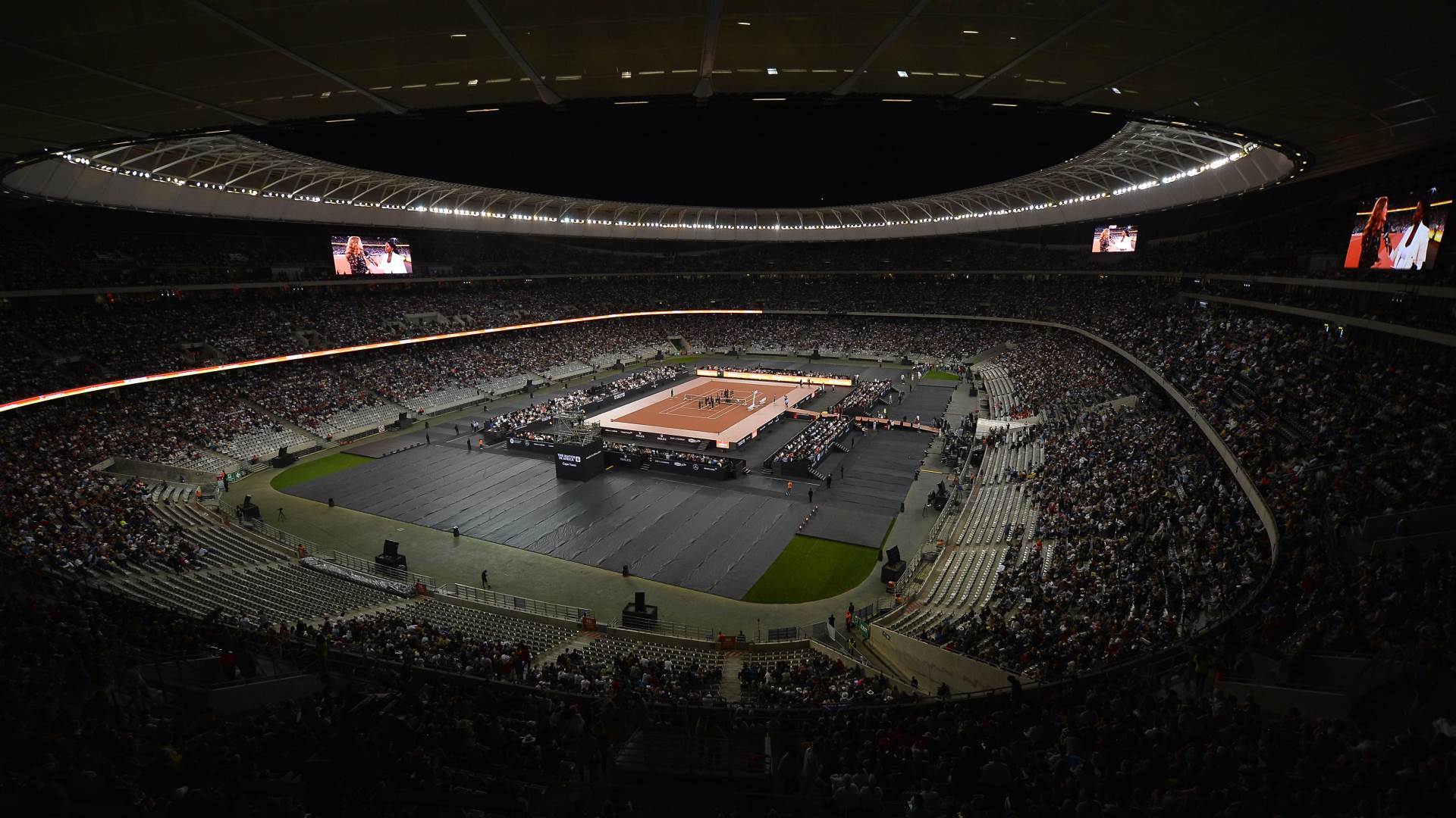  Federer-Nadal-u-Juznoj-Africi-igrao-i-Bil-Gejts-pred-50.000-ljudi-VIDEO 