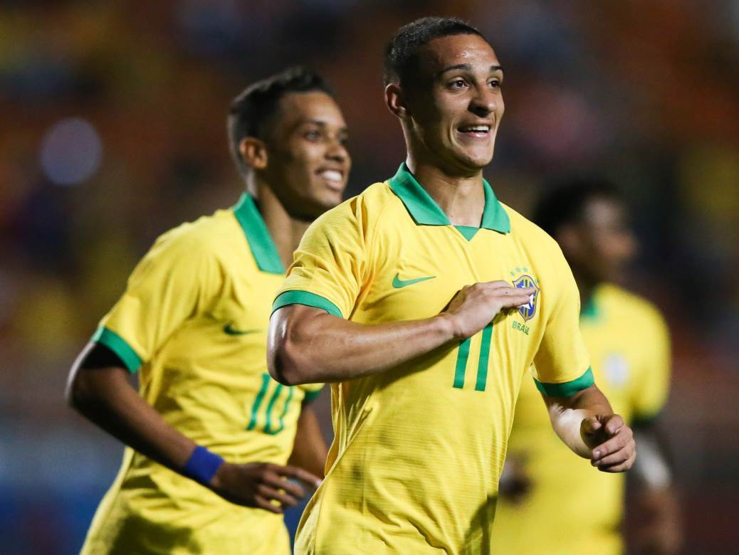  Antoni potpisao za Ajaks 