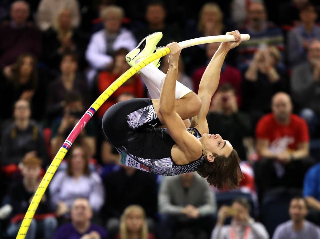  Atletika-skok-motkom-Arman-Duplantis-obaranje-svjetskog-rekorda-6.18-MONDO 