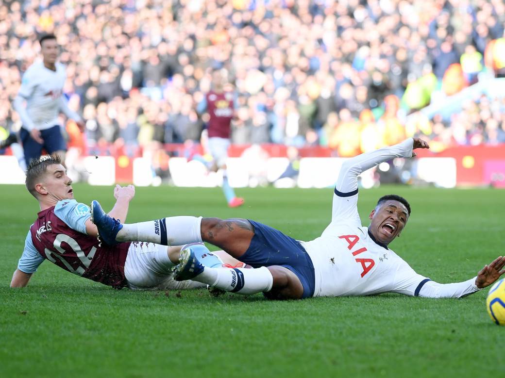  Aston Vila - Totenhem 2:3 Primera 26. kolo 