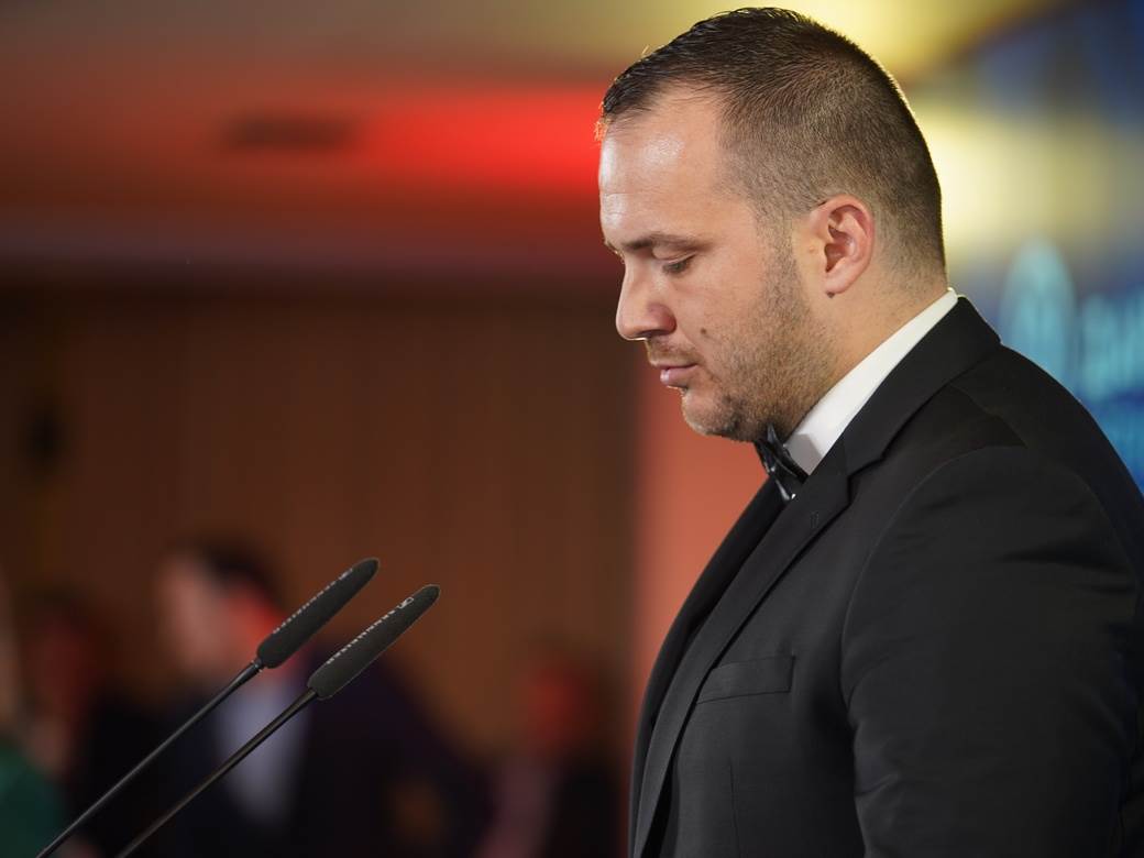  Vico Zeljković o nastavku sezone u Premijer ligi BiH Nerealno je očekivati skori nastavak prvenstva 