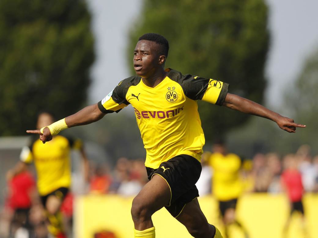 Jusufa Mukoko 15 godina Borusija Dortmund 