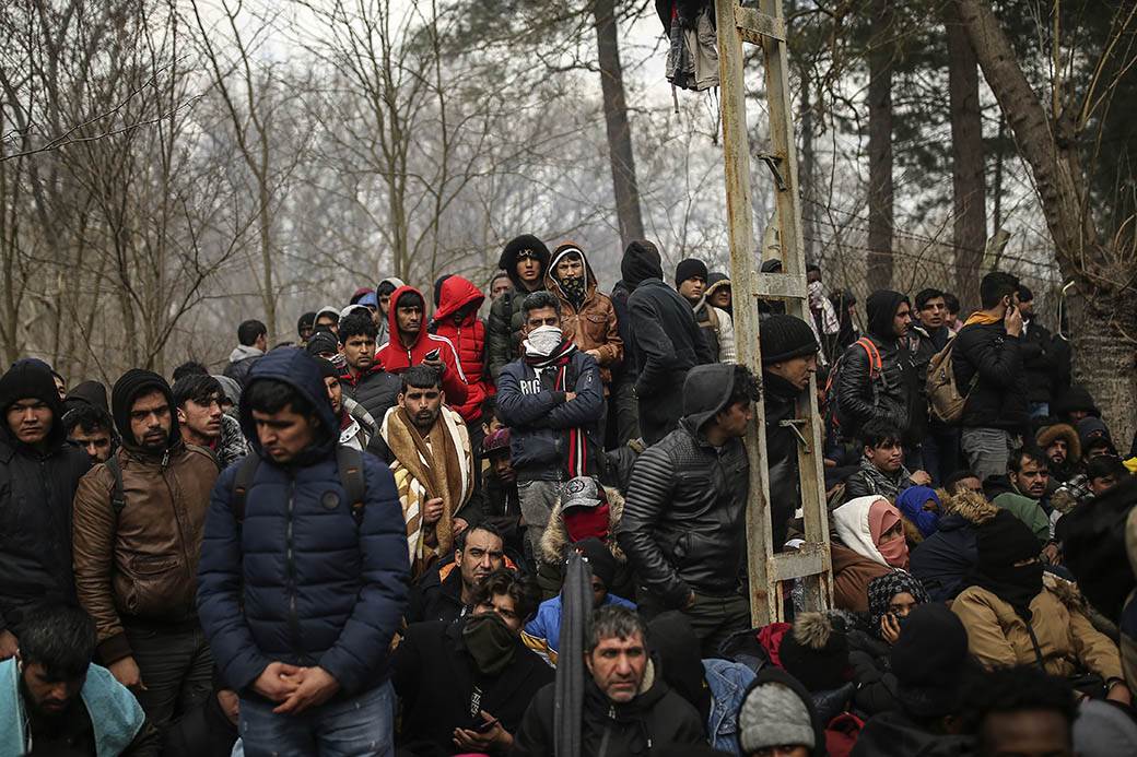  Evo koliko migranata se nalazi na "napetoj" tursko-grčkoj granici (VIDEO) 