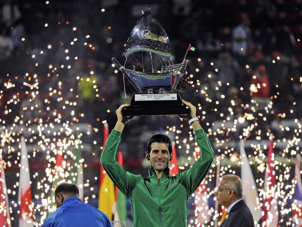  Novak-Djokovic-pet-trofeja-ATP-Dubai 