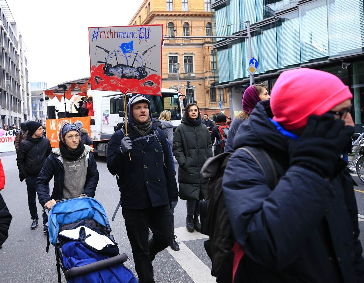  U Njemačkoj protesti zbog mjera protiv širenja koronavirusa 