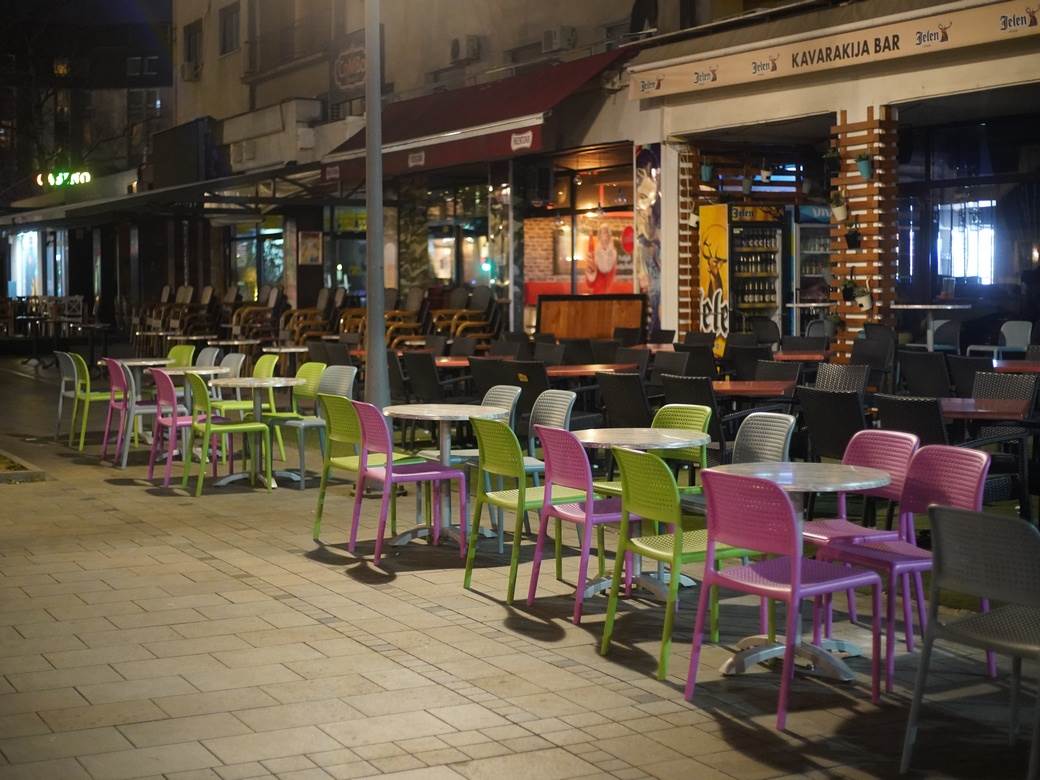  Kafići i restorani u Srpskoj mogu da rade do 23 časa 