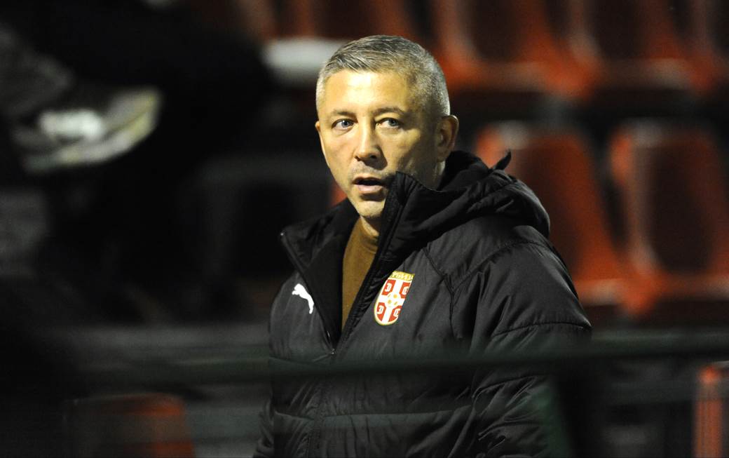  Slavisa-Kokeza-na-infektivnoj-klinici-mondo-saznaje-da-je-prehladjen-za-sada-bez-potvrde 