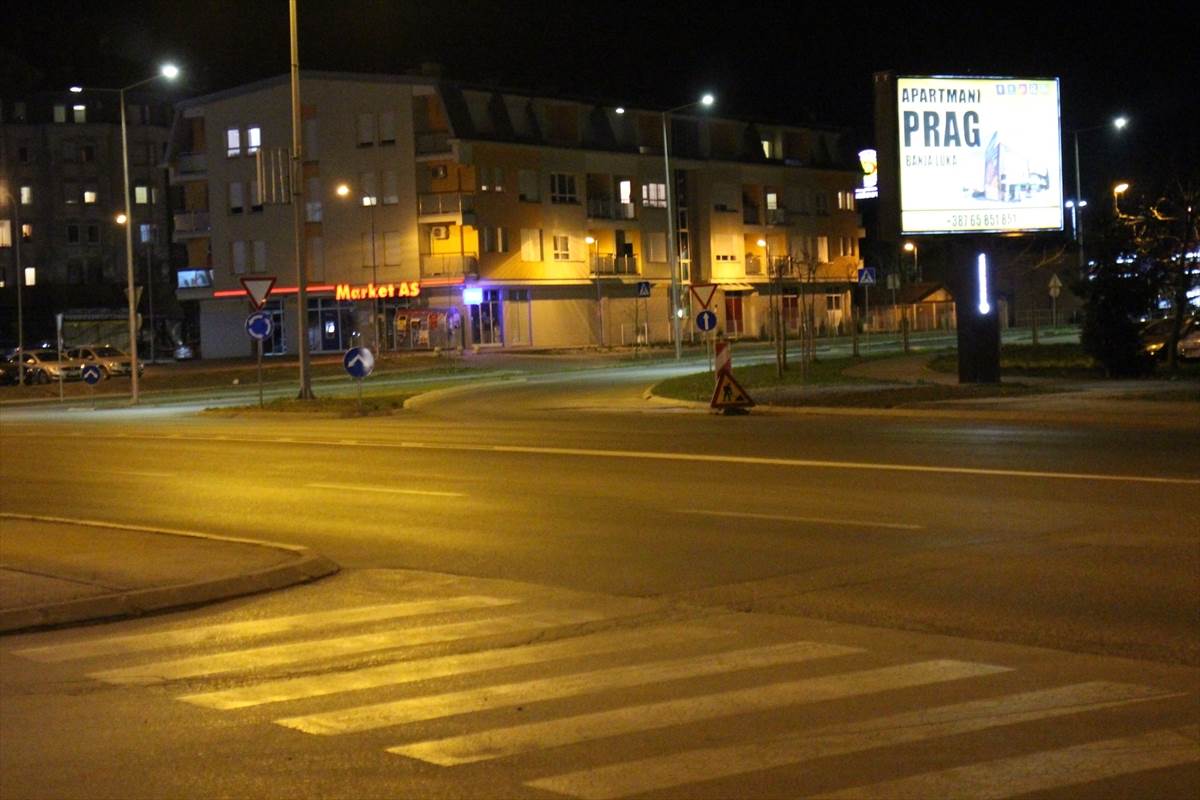  Počeo policijski čas: Puste banjalučke ulice (FOTO) 
