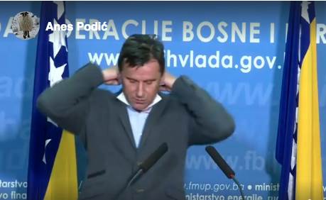  Problemi s maskom premijera FBiH Fadila Novalića (VIDEO) 