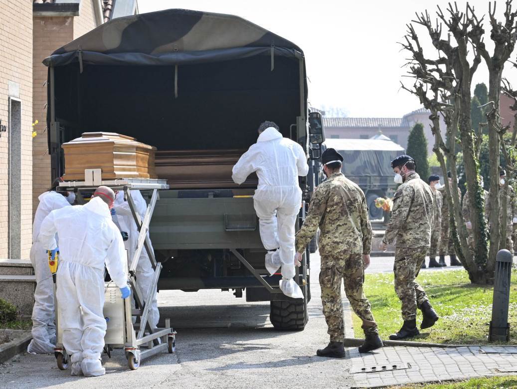  Da li je Italija uspela da uspori koronu? Za vikend manje zaraženih, mrtvih 