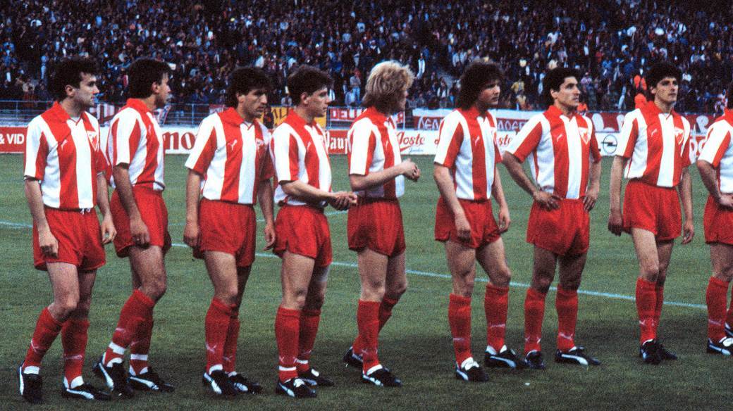  Crvena-zvezda-najbolji-timovi-u-istoriji-fudbala-1991.-godina-anketa-Marka 