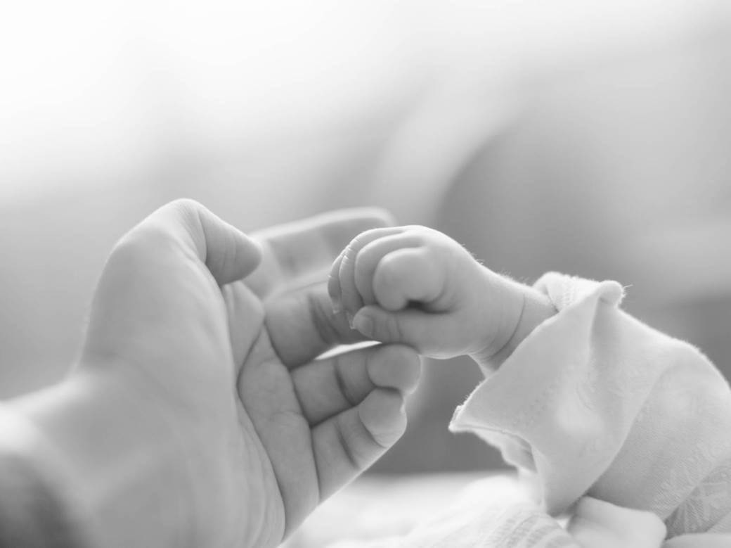  Svet tuguje: Preminula beba zaražena korona virusom 