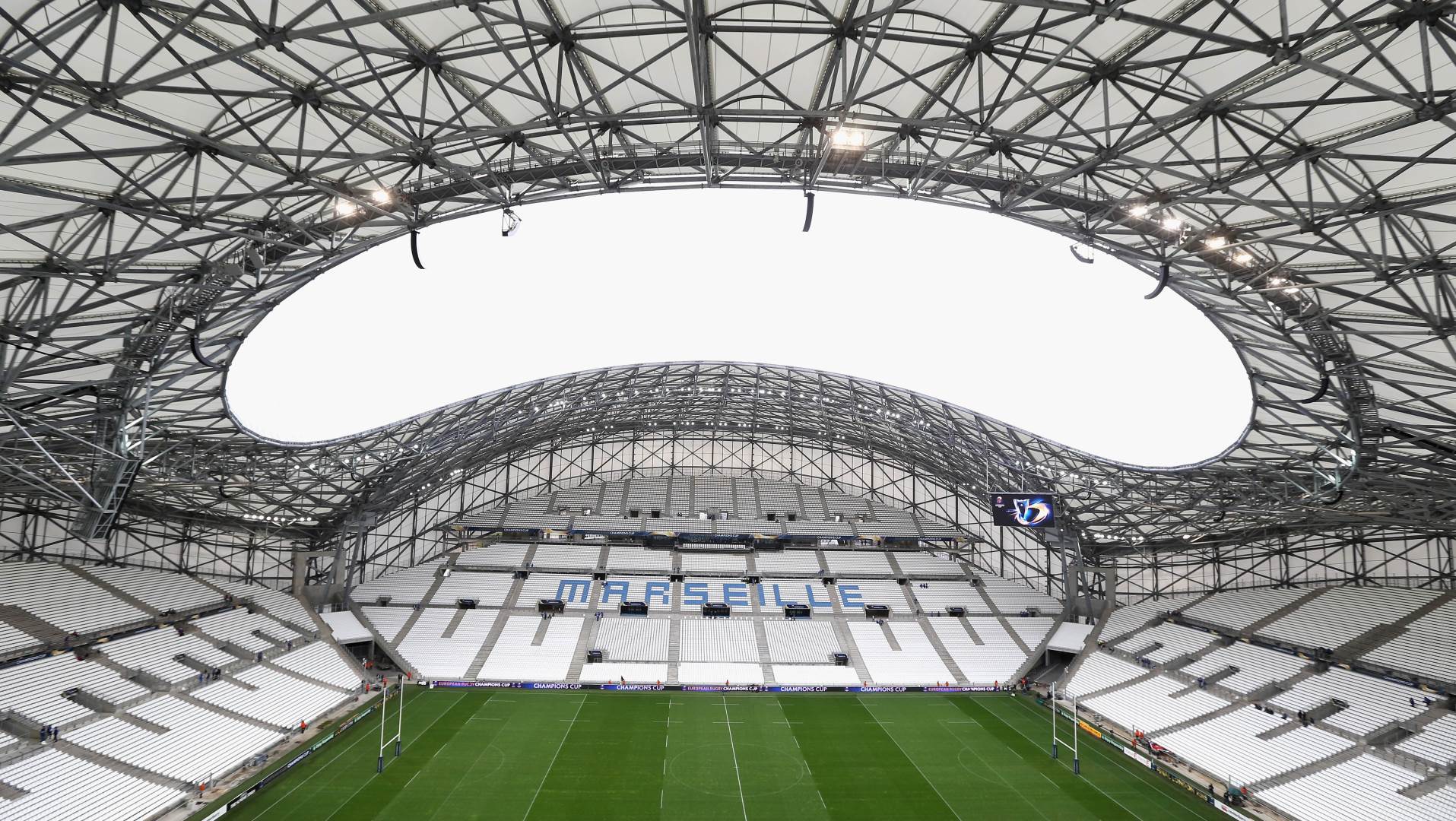  Olimpik-Marsej-pali-svetla-i-pusta-melodije-navijacima-svako-vece-u-20-casova-dobra-odluka 