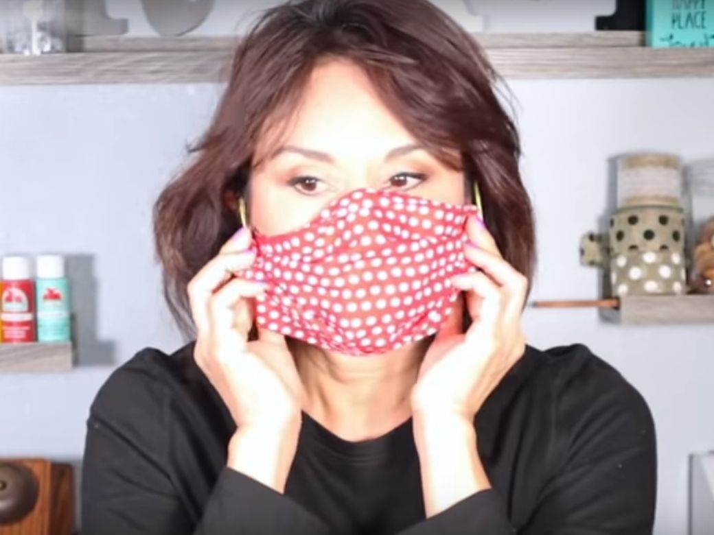  Očas posla! Kako da napravite masku za lice bez igle i konca! (VIDEO) 