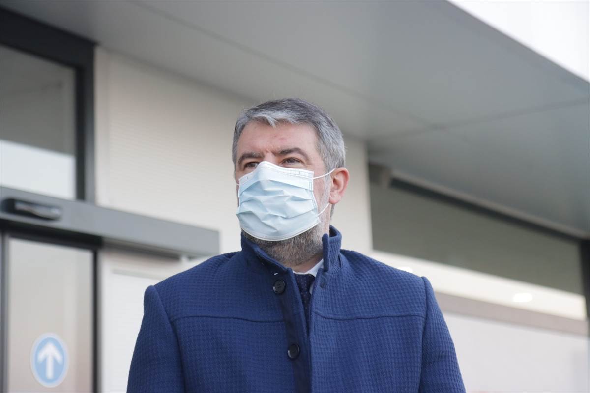  Ministar Šeranić: Vakcinisaću se prvi ako bude potrebno 