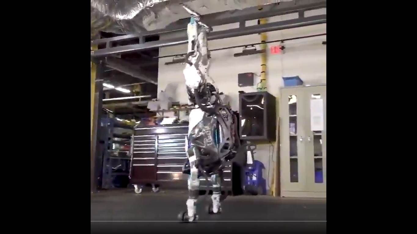  Robot-parkur-gimnasticar-VIDEO-Boston-Dynamics 