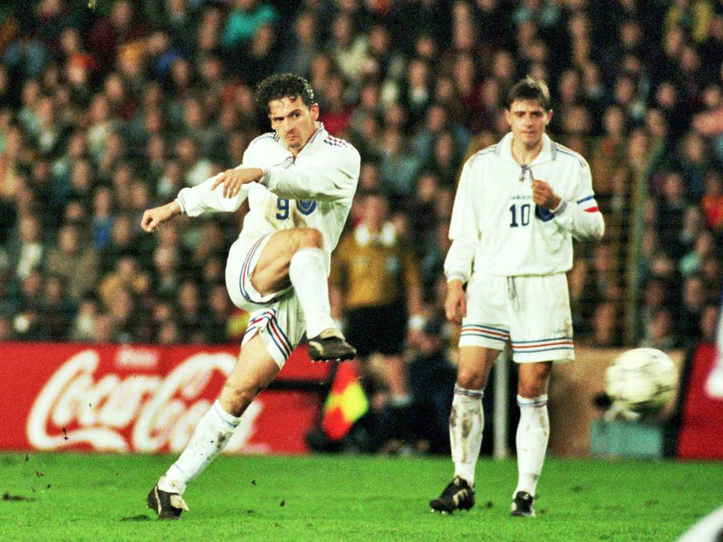  Predrag Mijatović Bio je "doktor" fudbala, a mama je želela da bude pravi, u operacionoj sali 