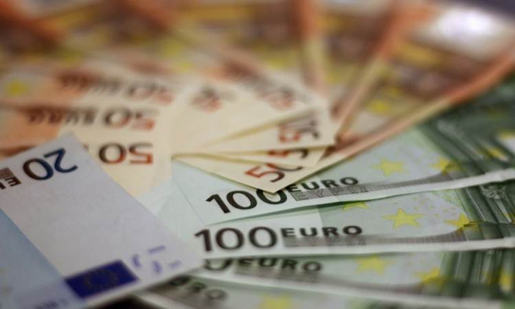  Novembarska inflacija u evrozoni 4,9 odsto 