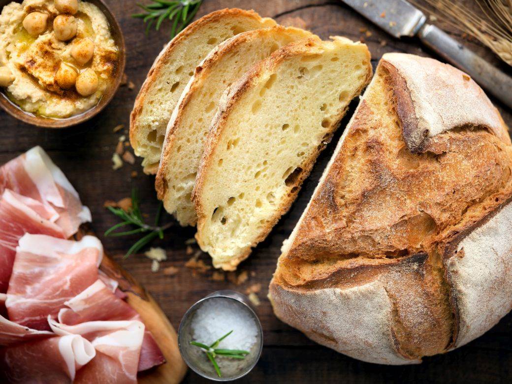  Žena otkrila uvrnut trik: Kako da vam hleb duže bude svež! 