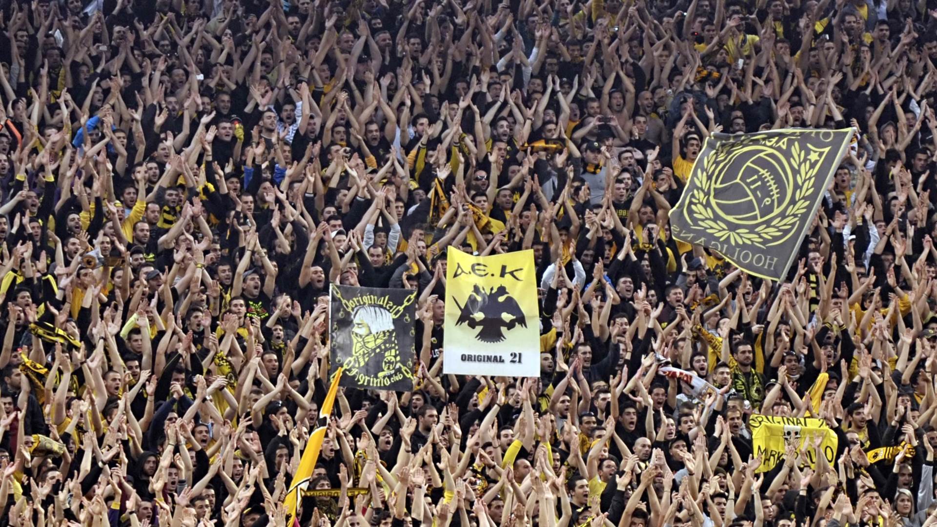  Navijac-AEK-kaznjen-hteo-da-vidi-kako-napreduju-radovi 