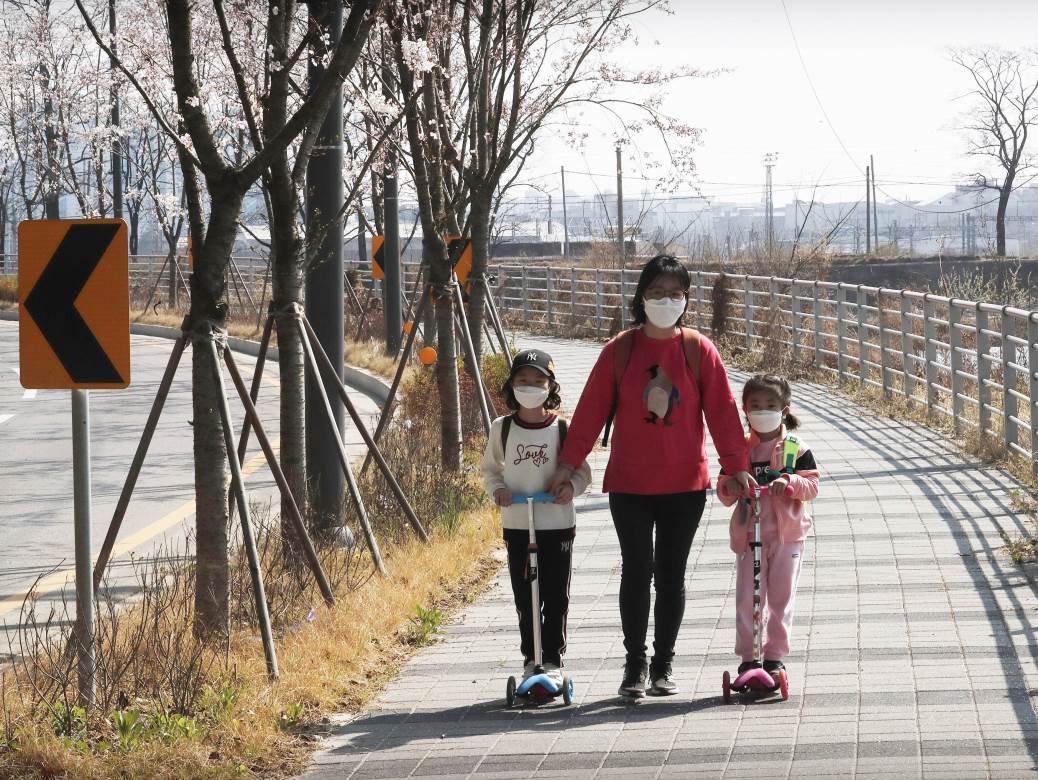  Južnokorejske vlasti smislile način kako da prate kršenje izolacije 