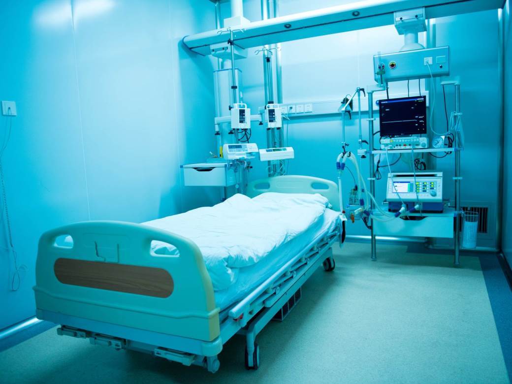  Iz bolnice otpuštaju pacijente: Na internom odjeljenju zdrav samo jedan doktor 