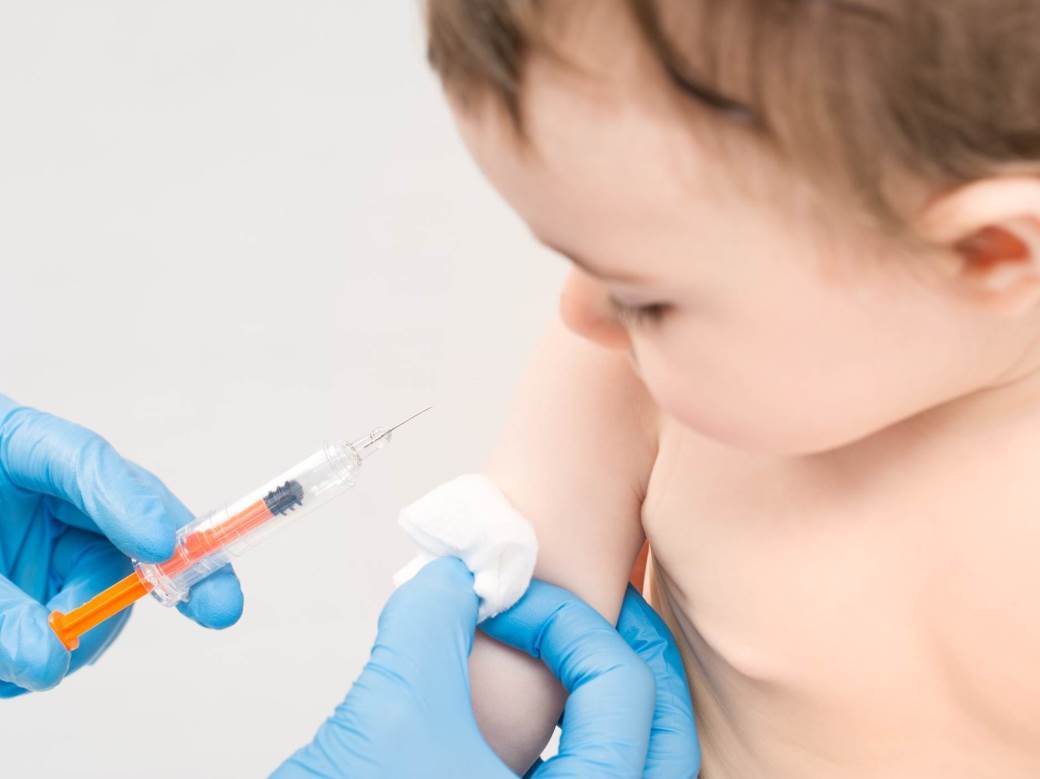  Djeca i odrasli neće primiti istu vakcinu protiv korone: Šta čini ogromnu razliku između opasnog i bezbjednog? 