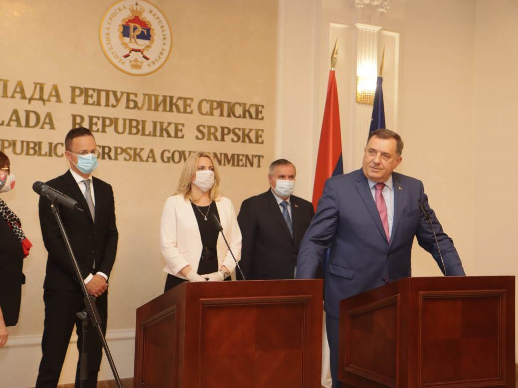  Dodik: Novac MMF-a operativan, odluka Savjeta ministara nepotrebna 