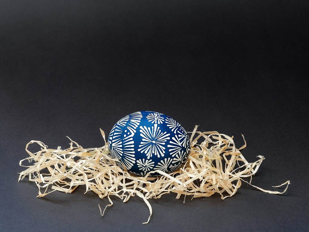  Za one koji vole eleganciju: Kraljevska tehnika ukrašavanja uskršnjih jaja 