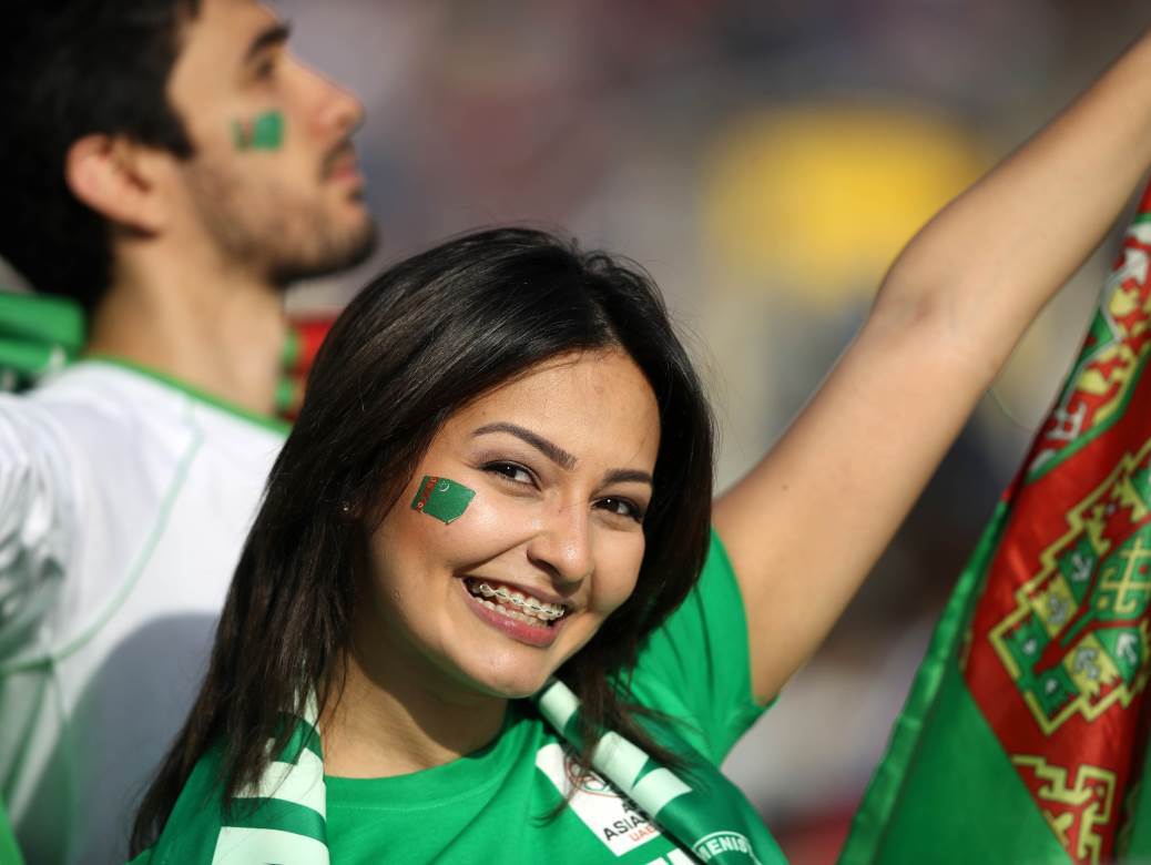  Ne smeju da kažu korona, imaju 0 zaraženih, zovu navijače na tribine! Tadžikistan 