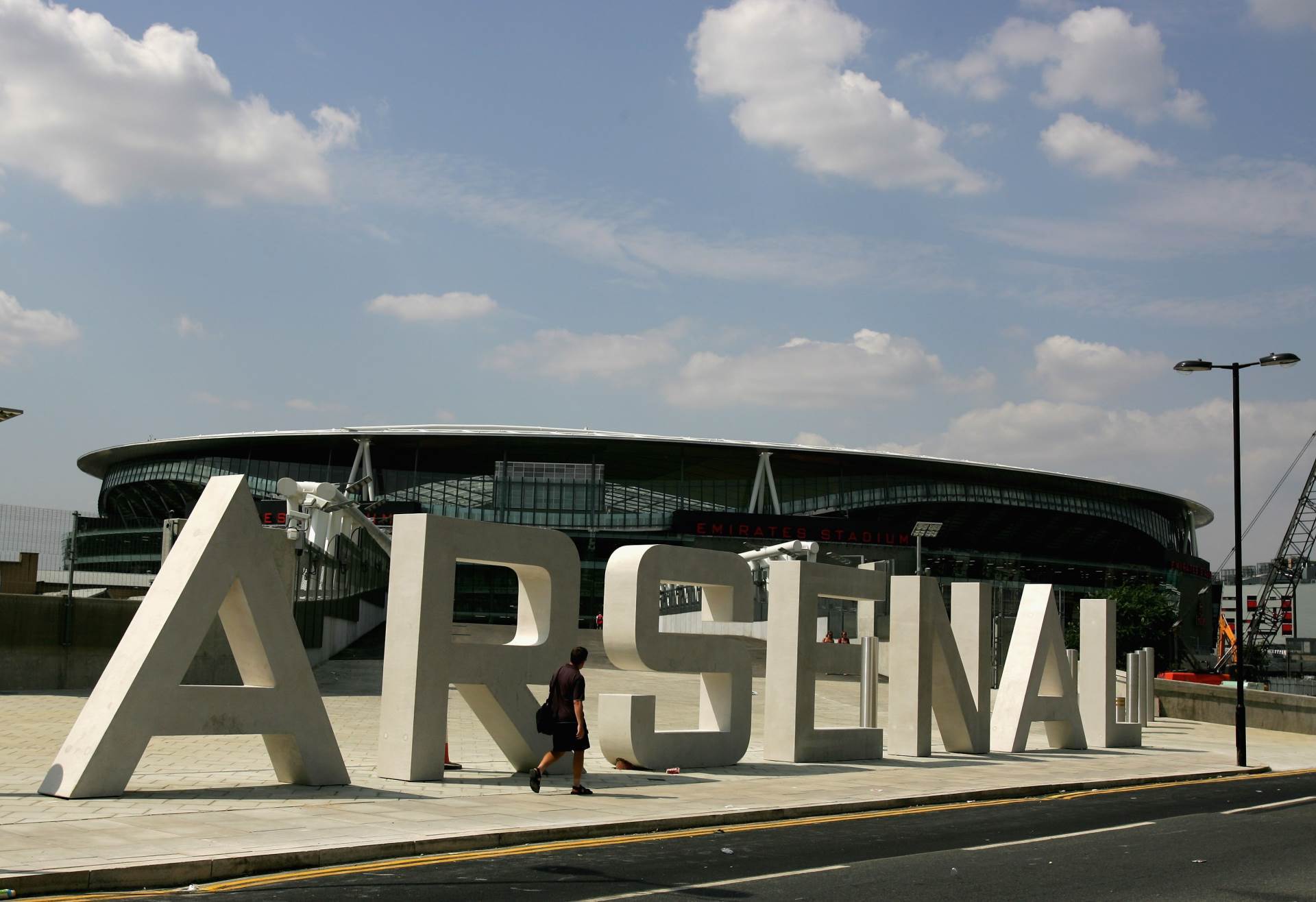  Arsenal - smanjenje plate za 12,5 posto 
