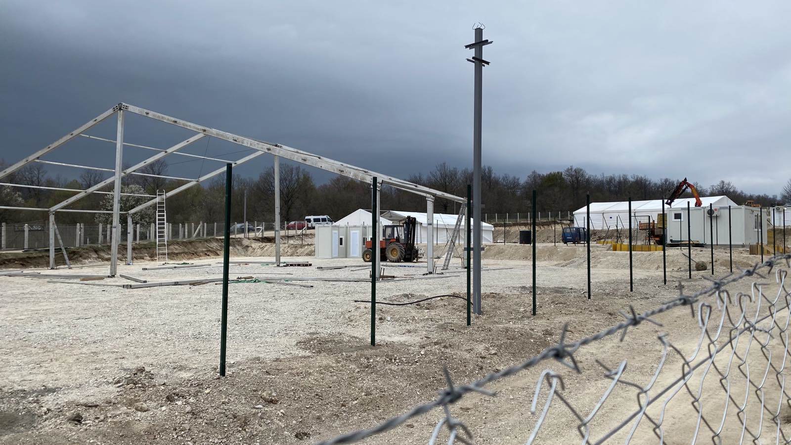  Zatvaranje migrantskog kampa "Lipa" odgođeno za subotu 