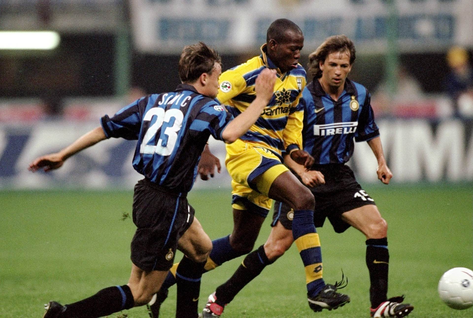  Fabio Kanavaro, Parma, Faustino Asprilja 