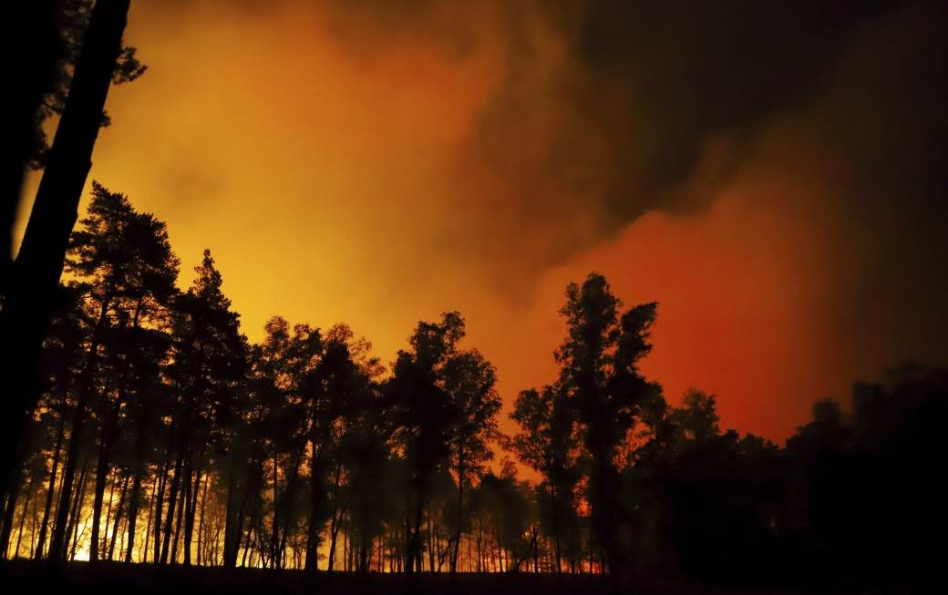  Tropske temperature izazvale požare u Sibiru (VIDEO) 