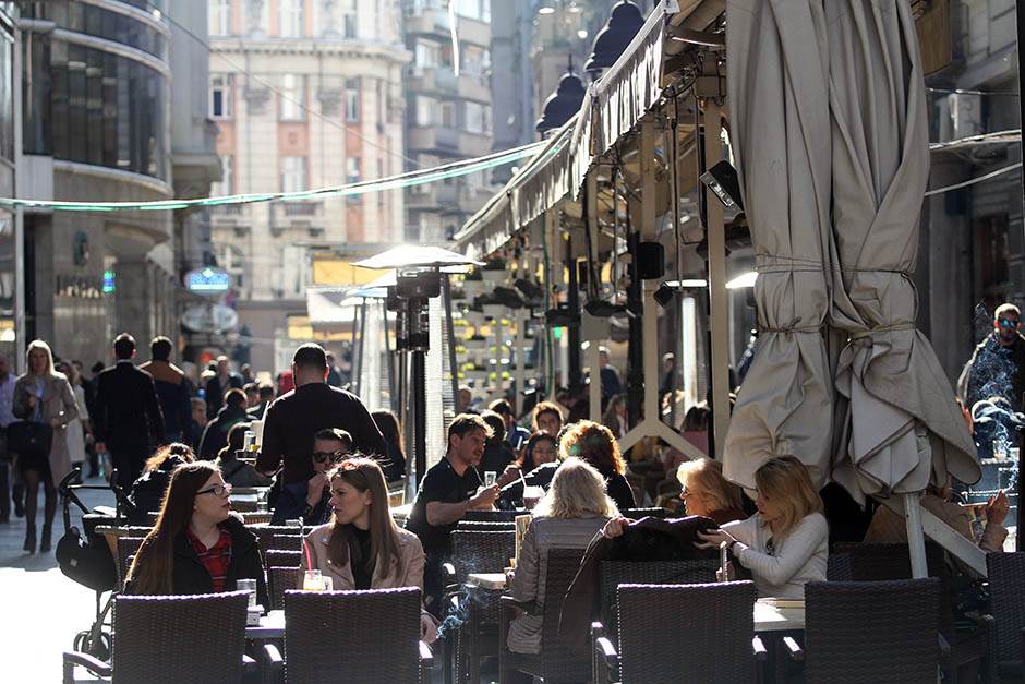  Hrvatski epidemiolog smatra da će virus promeniti i ove naše navike! 