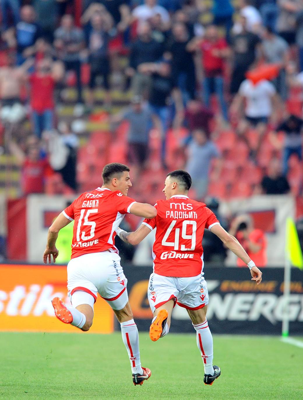  Trećeligaške postave Kastilje i Barse "B" vrede kao Zvezda i Partizan 